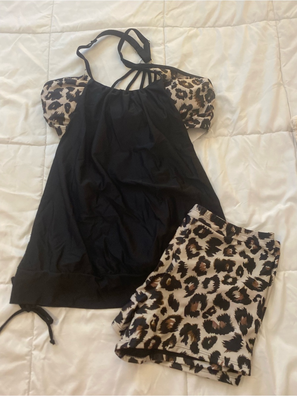 Holipick Black & Leopard Print Women's Sleep Tankini Set